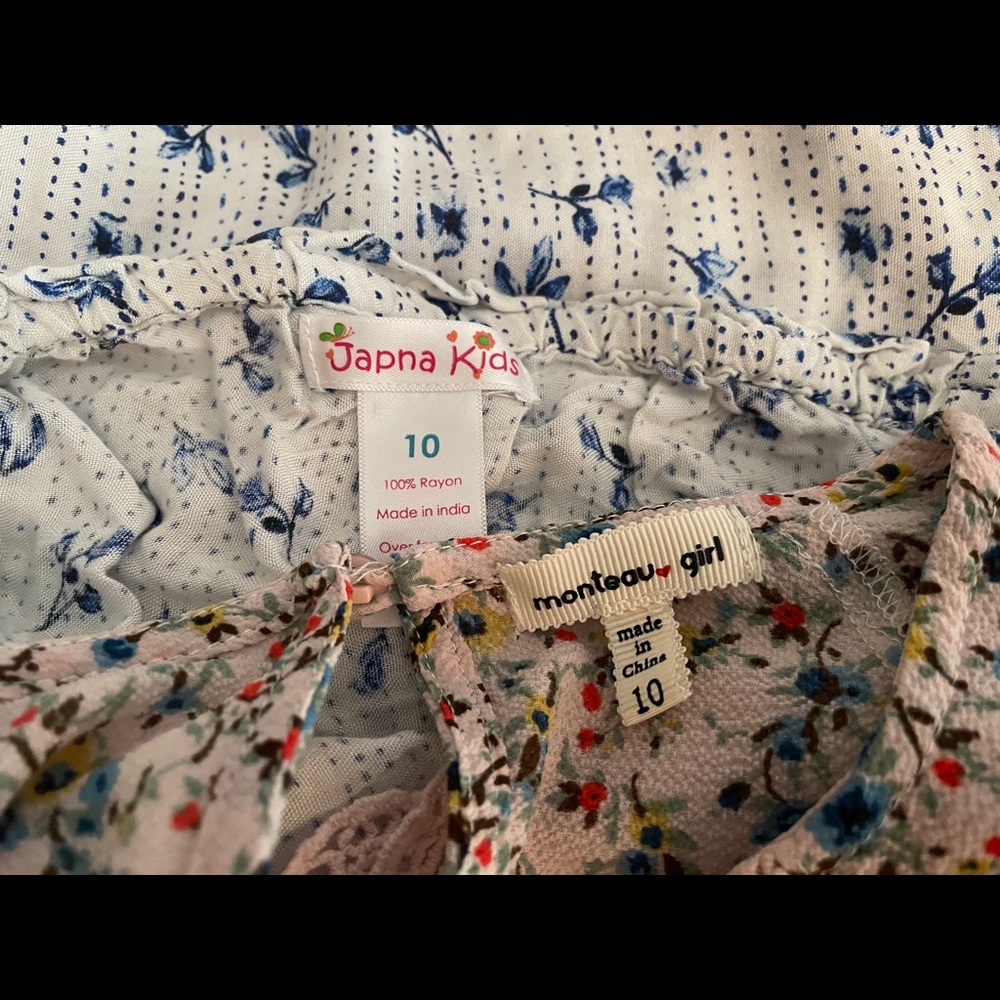 Girls dressy fun tops. Set size 10. Floral prints